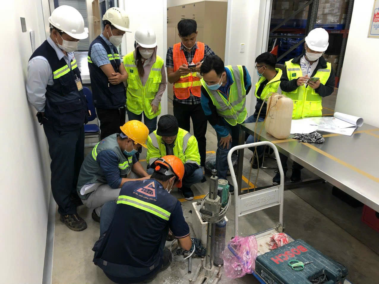 Kiểm Định công trình tại hiện trường được giám sát chặt chẽ của nhiều đơn vị liên quan